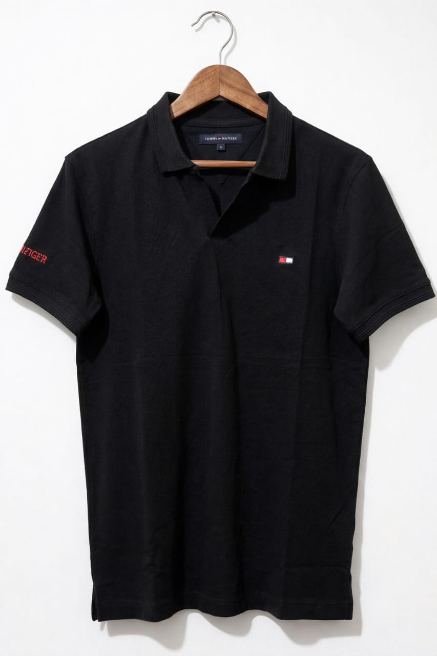 Tommy Hilfiger Black Classic Polo – Modern Casual Wear